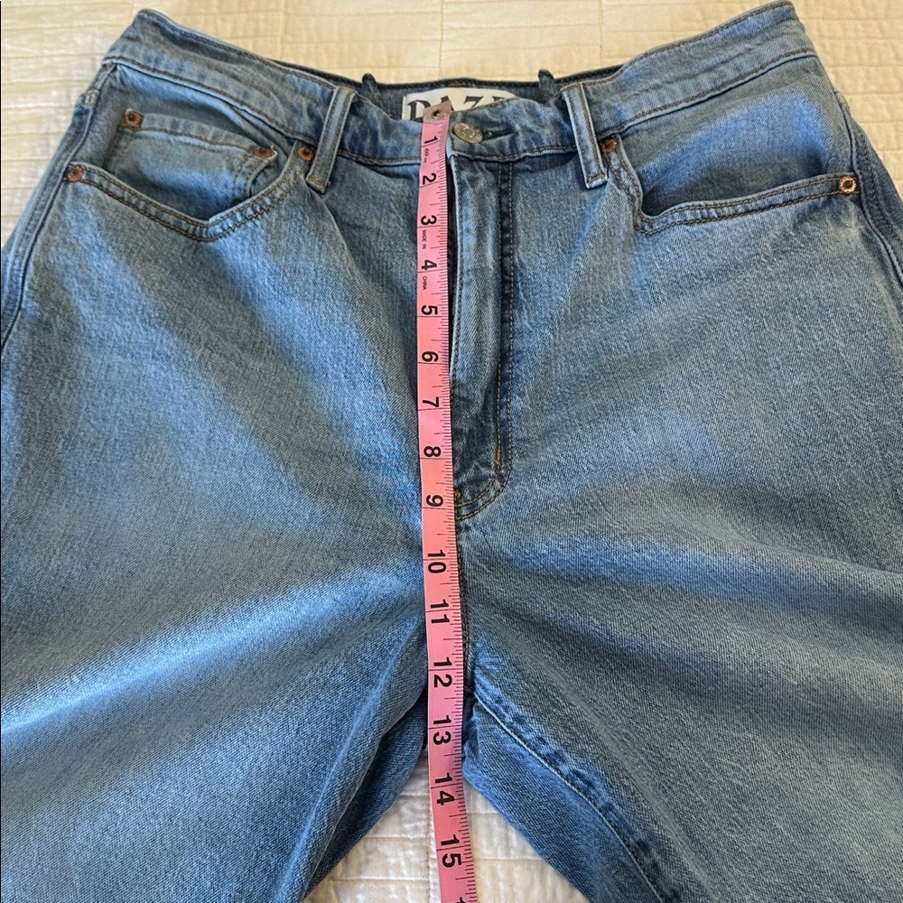 DAZE Jeans Size 30 Barrel Leg High Rise Light Wash Denim Statement - Picture 6 of 12